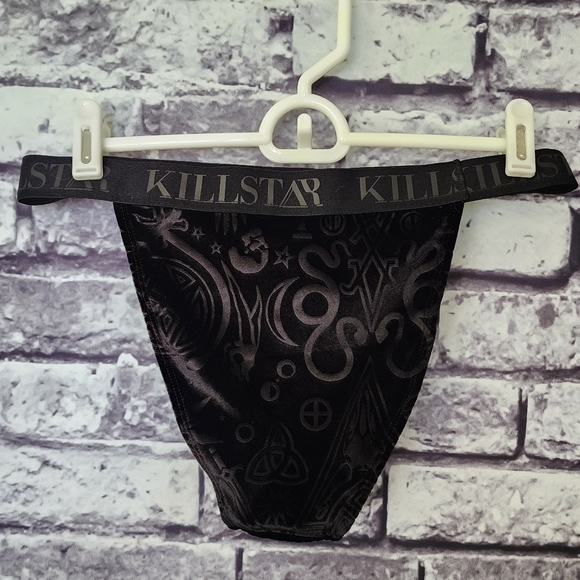 Killstar 'Wicked B*tch' Black Velvet Matching Bra & Panty Set - XS, XS - Picture 7 of 10